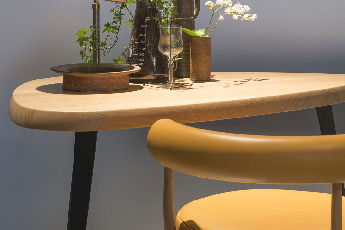 乐竞平台 - 坐具|休闲椅|办公家具|设计师家具|528印度支那椅