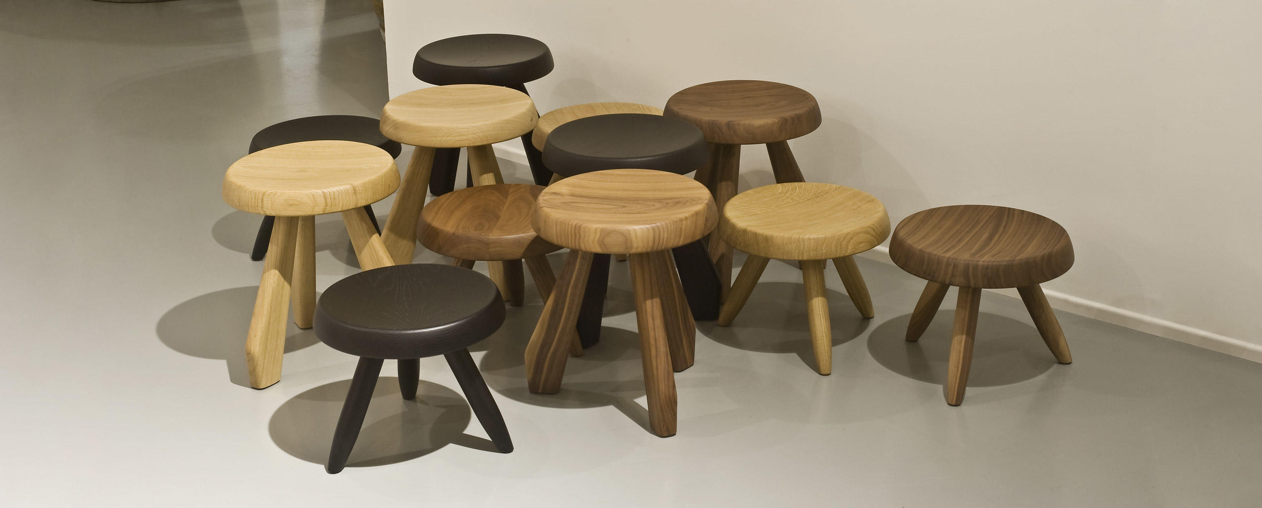 乐竞平台 - 坐具|吧椅/凳子|办公家具|设计师家具|梅瑞贝尔矮凳