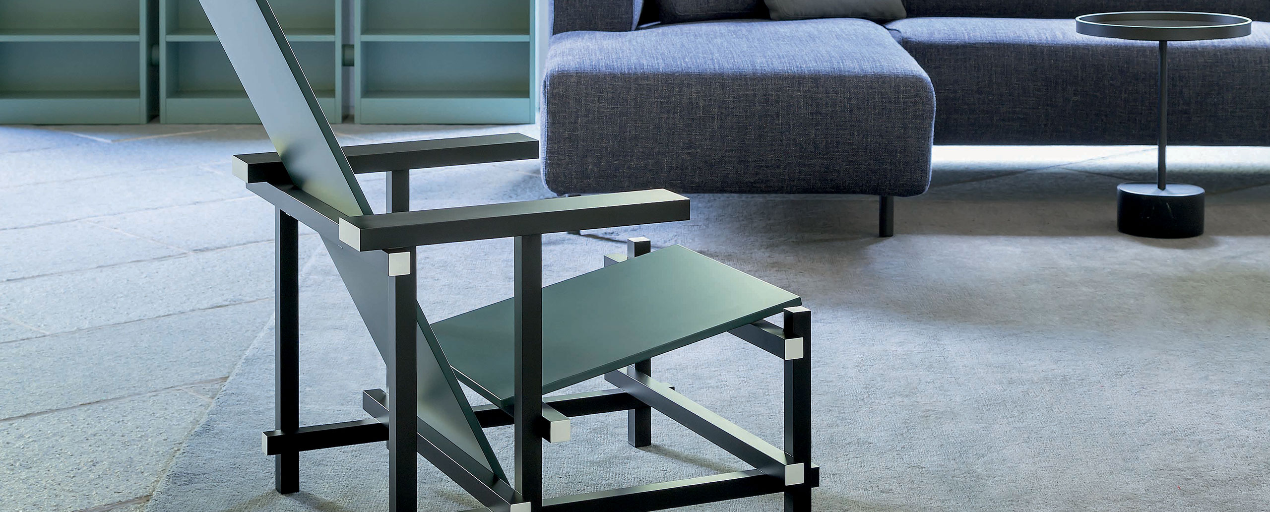 乐竞平台 - 坐具|休闲椅|办公家具|设计师家具|635红蓝椅