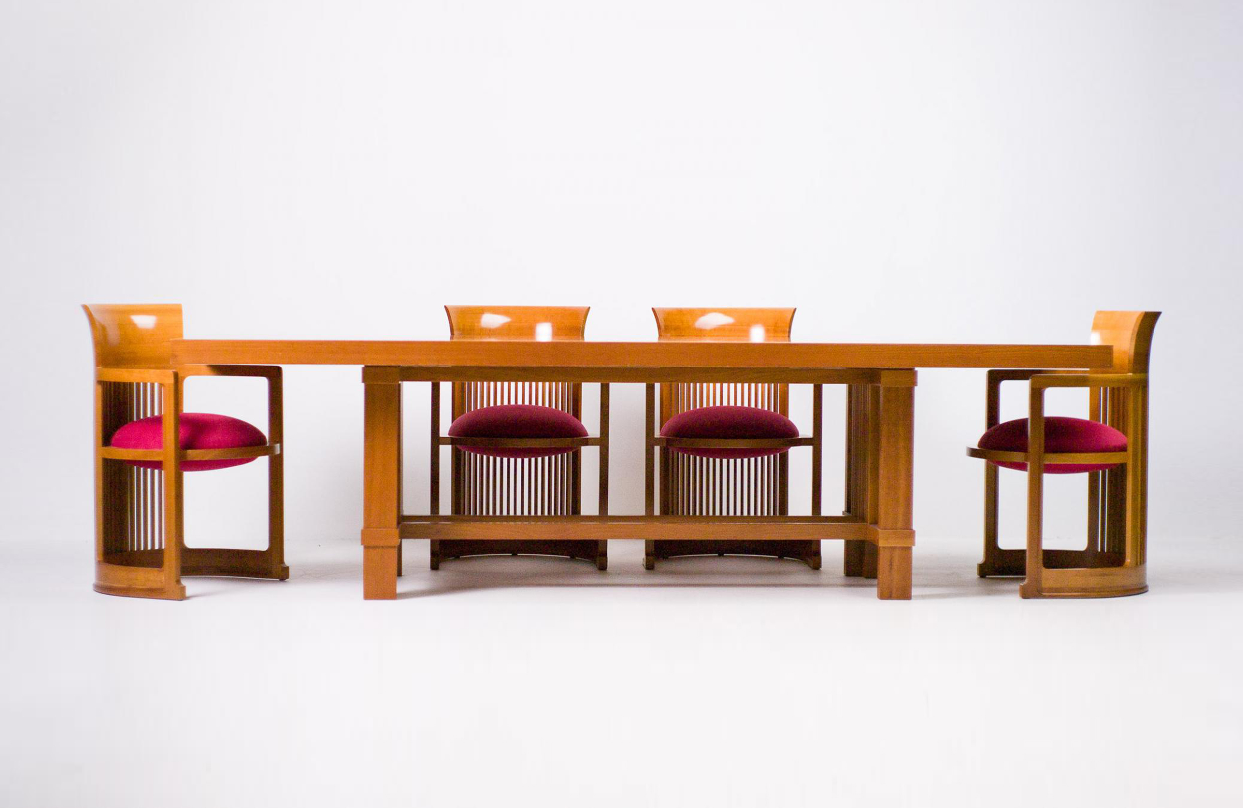 乐竞平台 - 坐具|餐椅|办公家具|设计师家具|606筒塔利辛