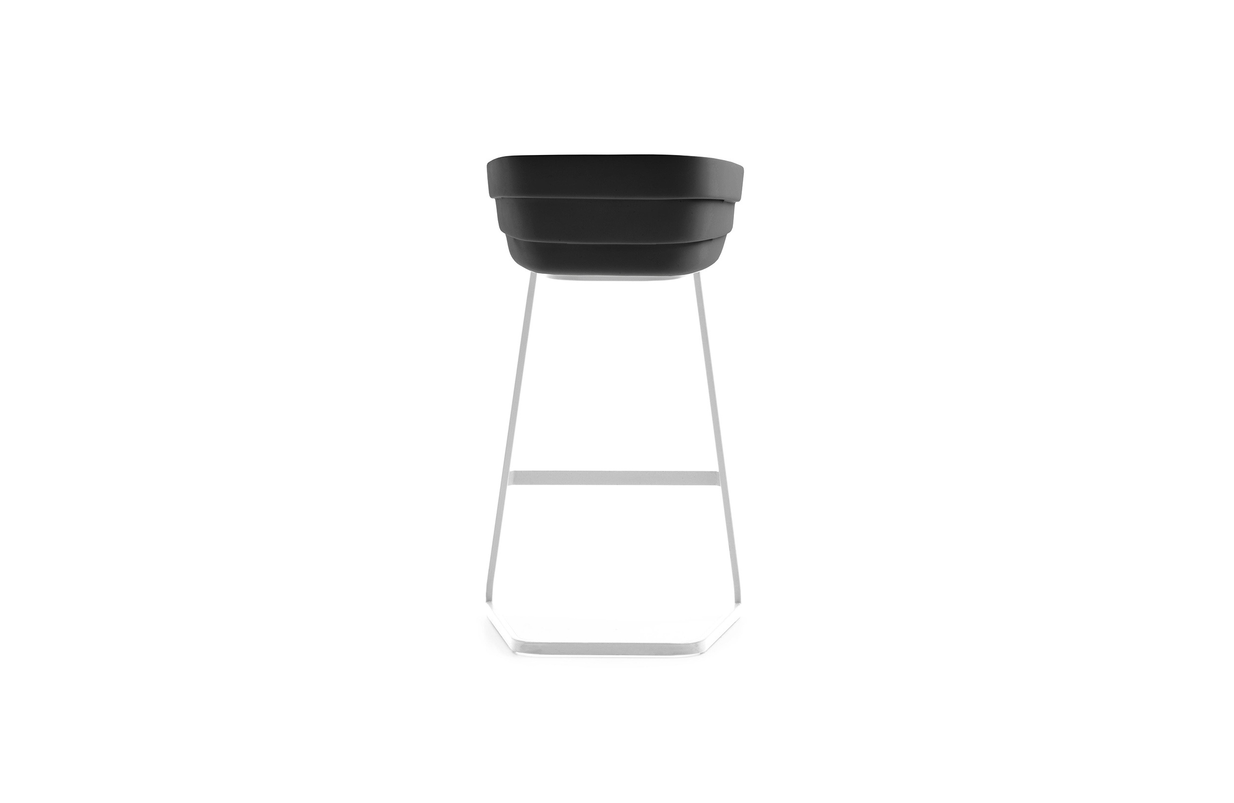 乐竞平台 - 坐具|吧椅/凳子|办公家具|设计师家具|裂谷吧椅