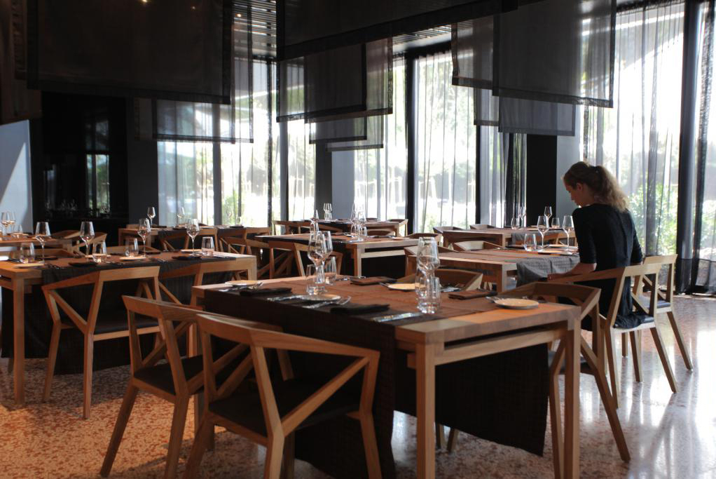 乐竞平台 - 坐具|餐椅|办公家具|设计师家具|YY餐椅