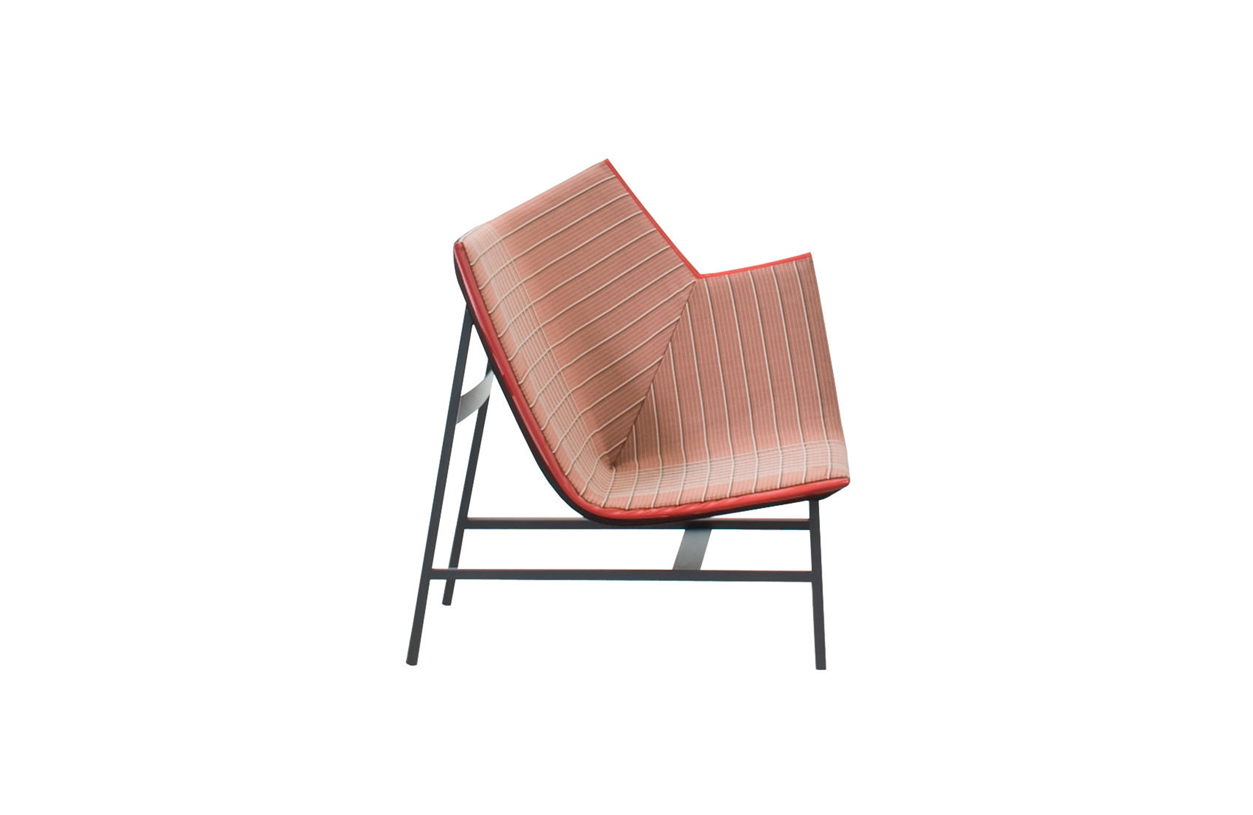 乐竞平台 - 坐具|休闲椅|办公家具|设计师家具|纸飞机休闲椅