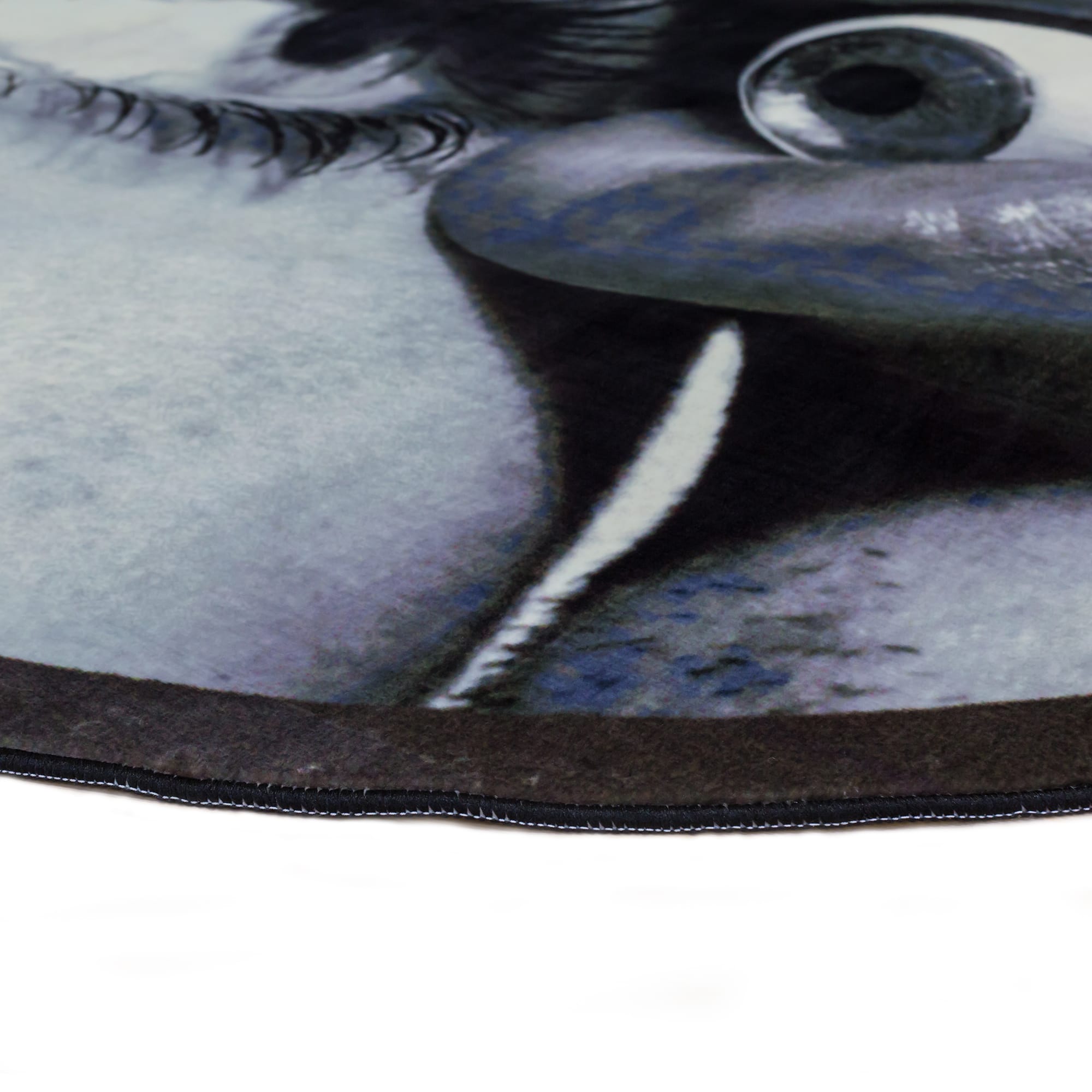 乐竞平台 - 附件|地毯|办公家具|设计师家具|Rug eye