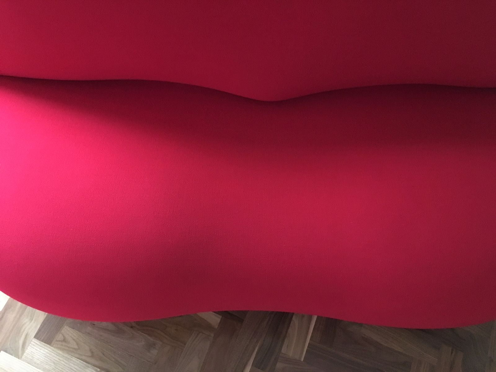 乐竞平台 - 坐具|沙发|办公家具|设计师家具|嘴唇沙发