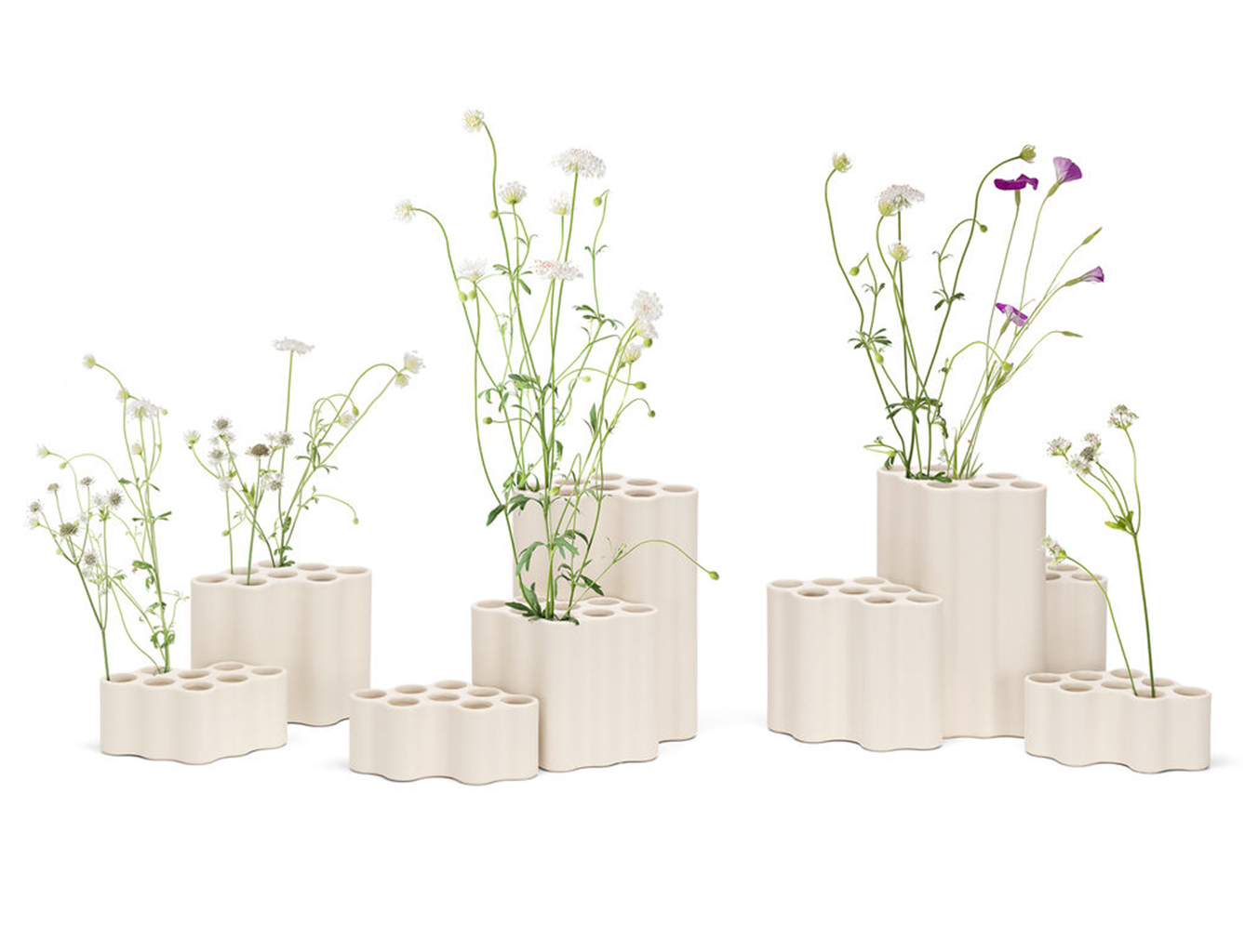 乐竞平台 - 附件|花器|办公家具|设计师家具|云朵花瓶