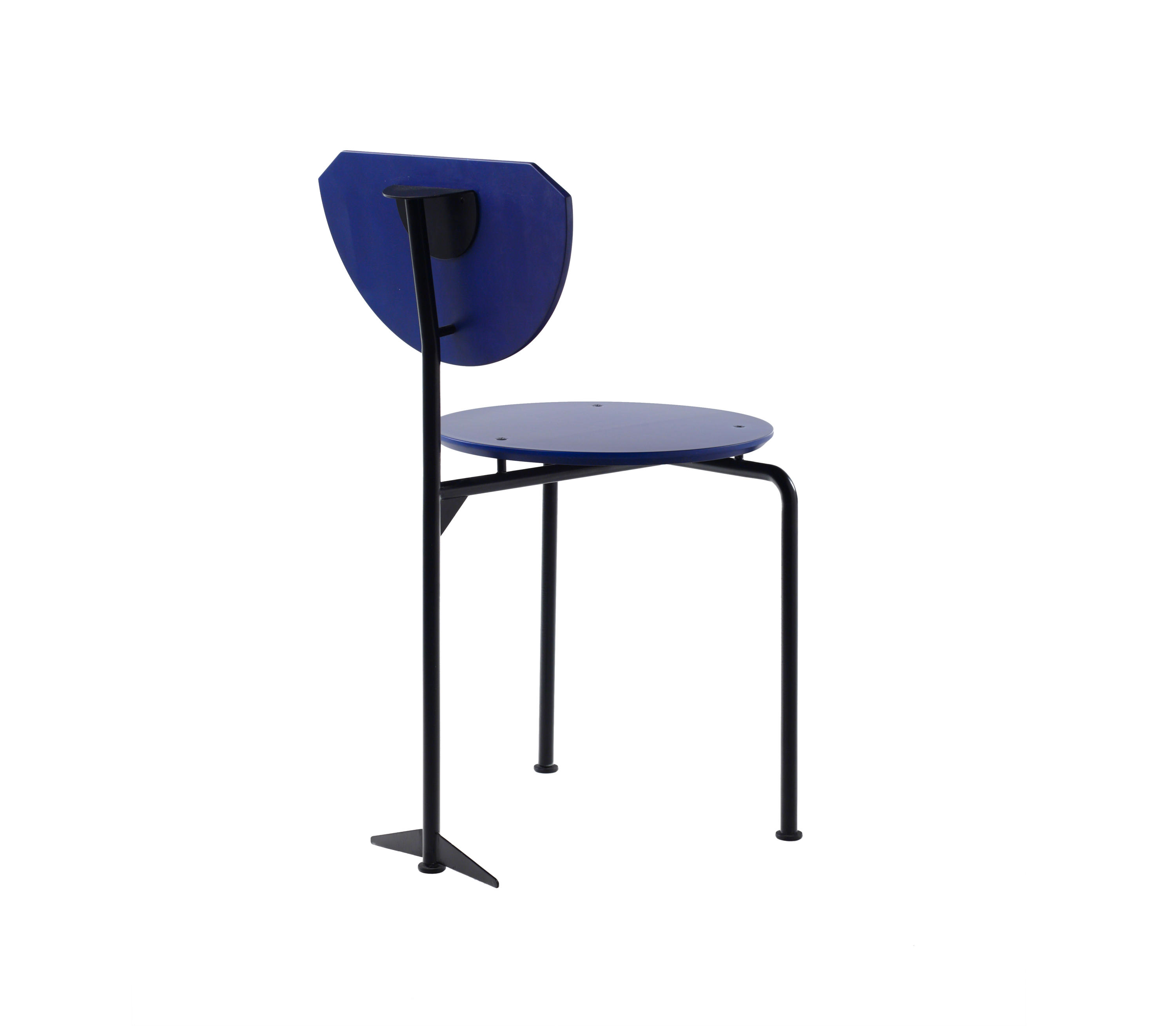 乐竞平台 - 坐具|餐椅|办公家具|设计师家具|卡罗三字椅