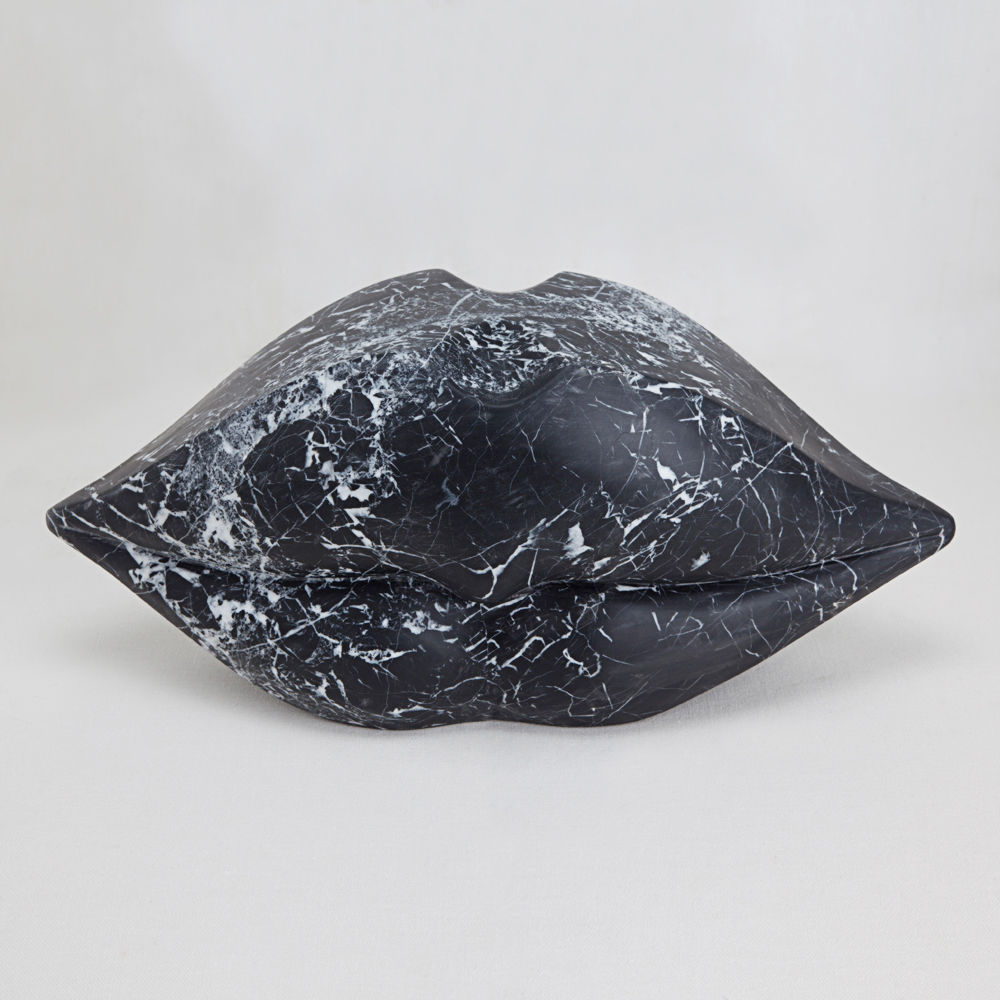 乐竞平台 - 附件|饰品|办公家具|设计师家具|经典之吻