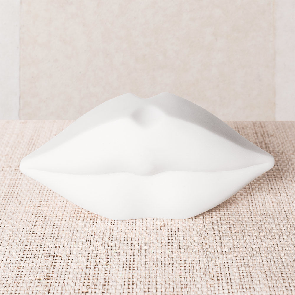 乐竞平台 - 附件|饰品|办公家具|设计师家具|经典之吻