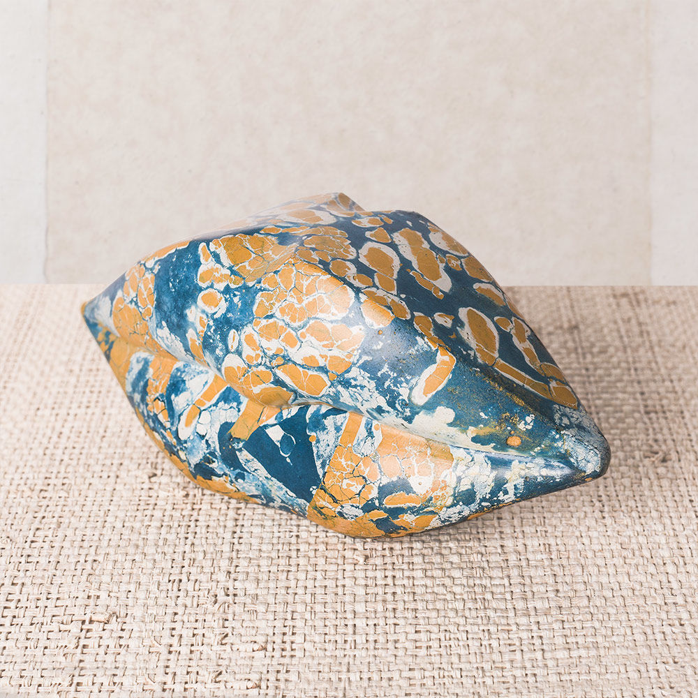 乐竞平台 - 附件|饰品|办公家具|设计师家具|经典之吻