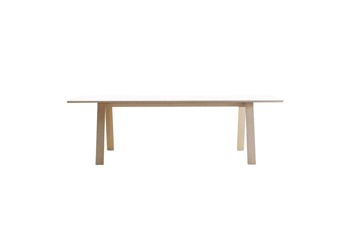 乐竞平台 - 桌几|餐桌|办公家具|设计师家具|Bac Tavoli