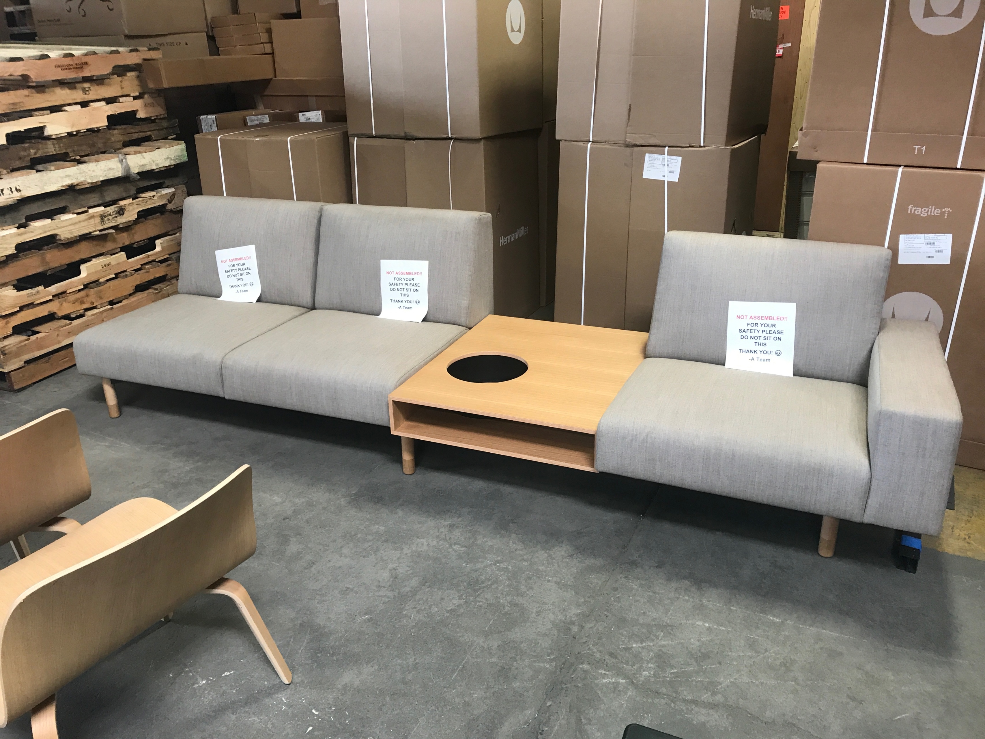 乐竞平台 - 坐具|沙发|办公家具|设计师家具|SISTEMA 沙发