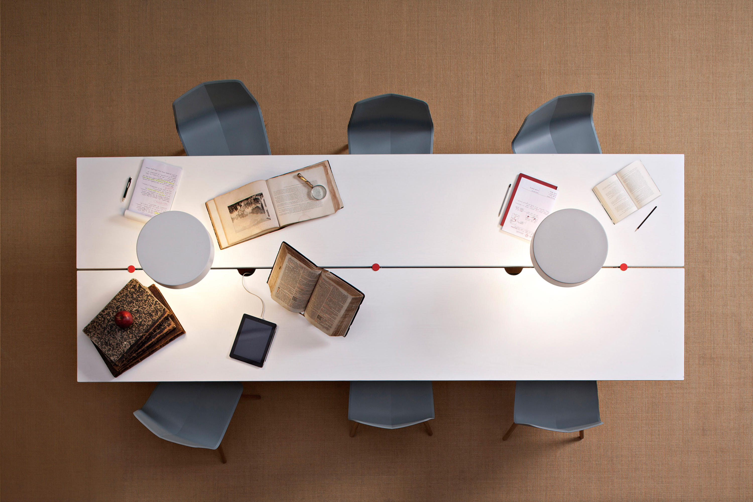 办公屏风|办公屏风系统|办公家具|设计师家具|Offset Table 工作台/办公桌