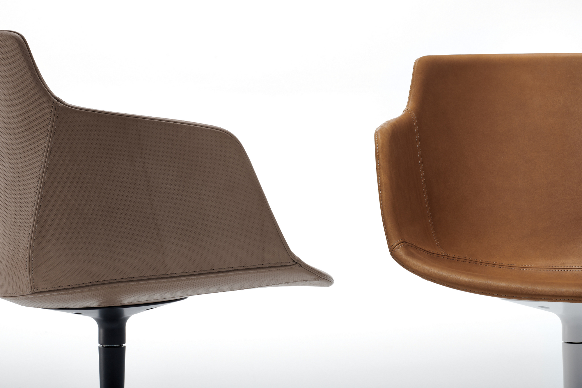 乐竞平台 - 坐具|餐椅|办公家具|设计师家具|FLOW LEATHER 洽谈椅/餐椅