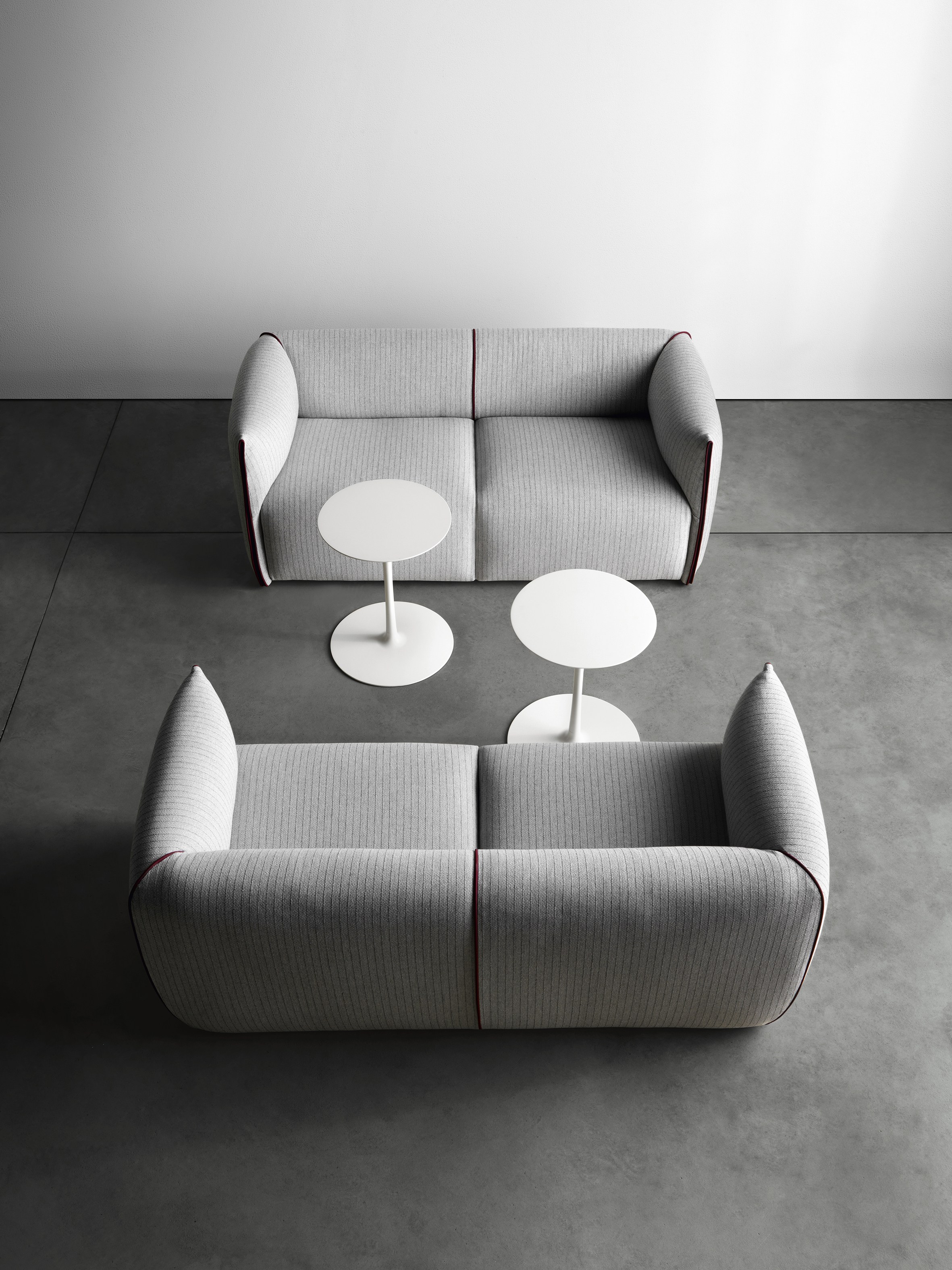 乐竞平台 - 桌几|茶几/边几|办公家具|设计师家具|FLOW LOW TABLES 茶几/咖啡桌