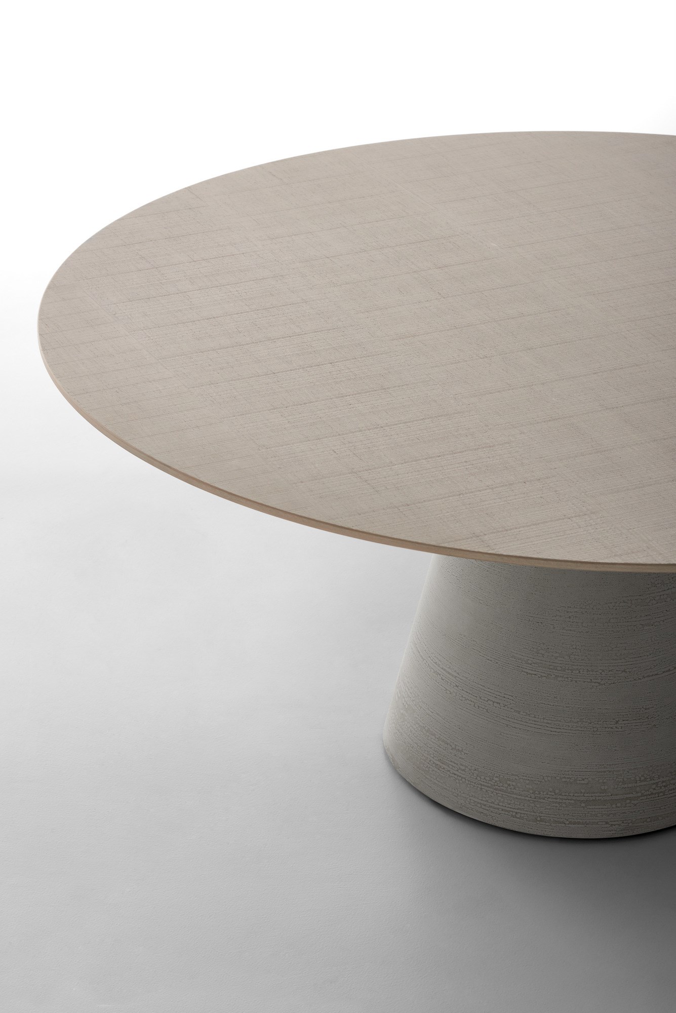 乐竞平台 - 桌几|餐桌|办公家具|设计师家具|ROCK TABLE 餐桌/咖啡桌