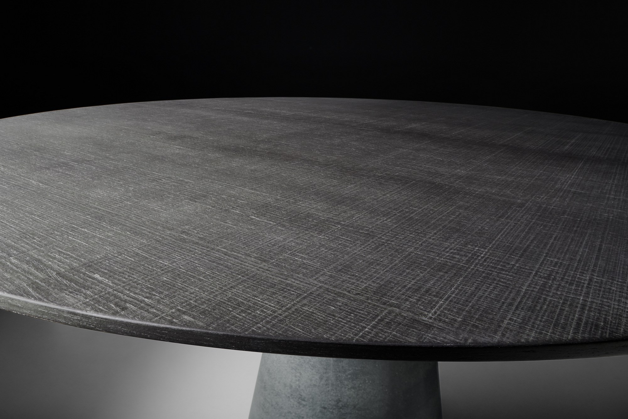 乐竞平台 - 桌几|餐桌|办公家具|设计师家具|ROCK TABLE 餐桌/咖啡桌