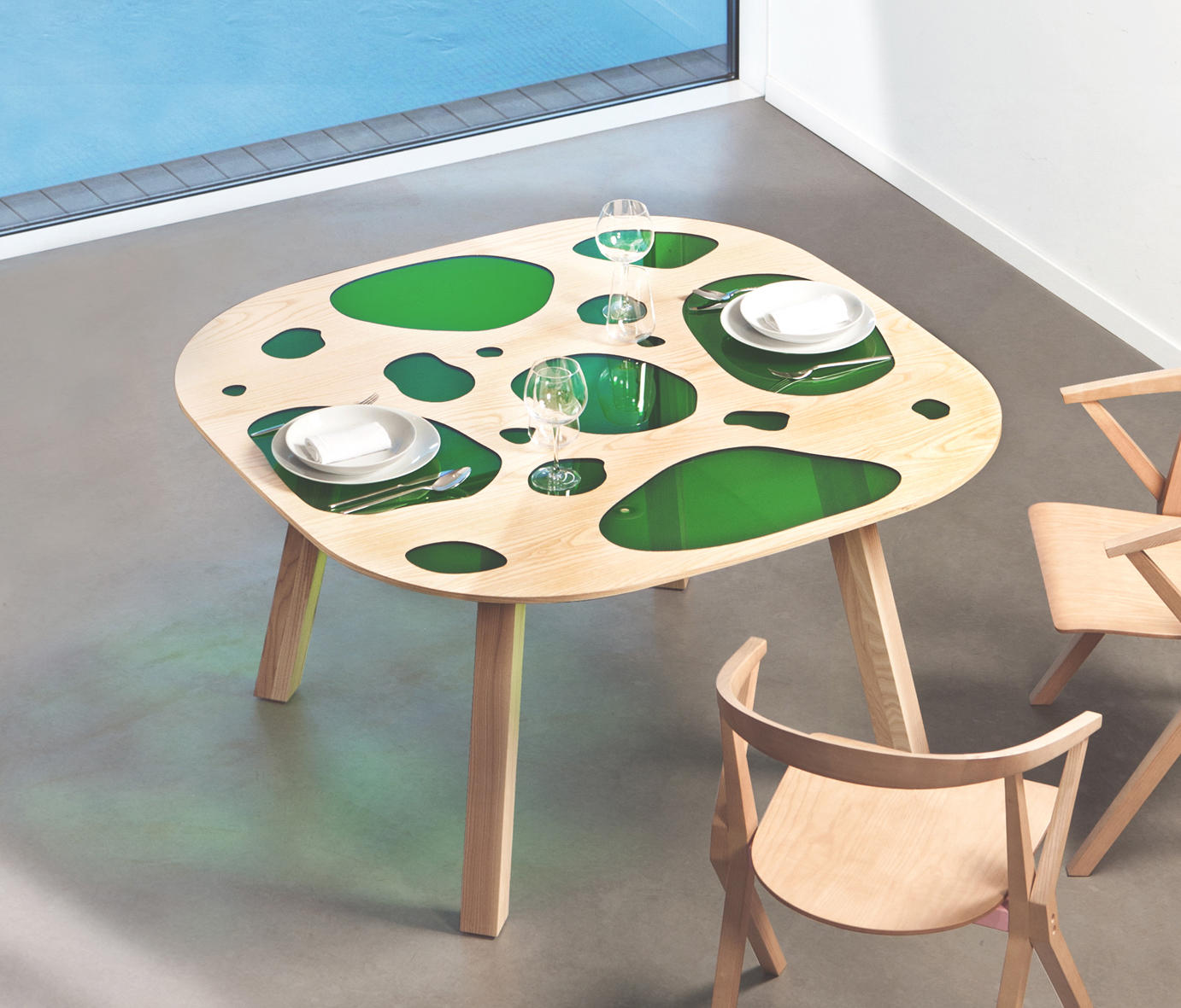 乐竞平台 - 桌几|餐桌|办公家具|设计师家具|Aquario Table 餐台