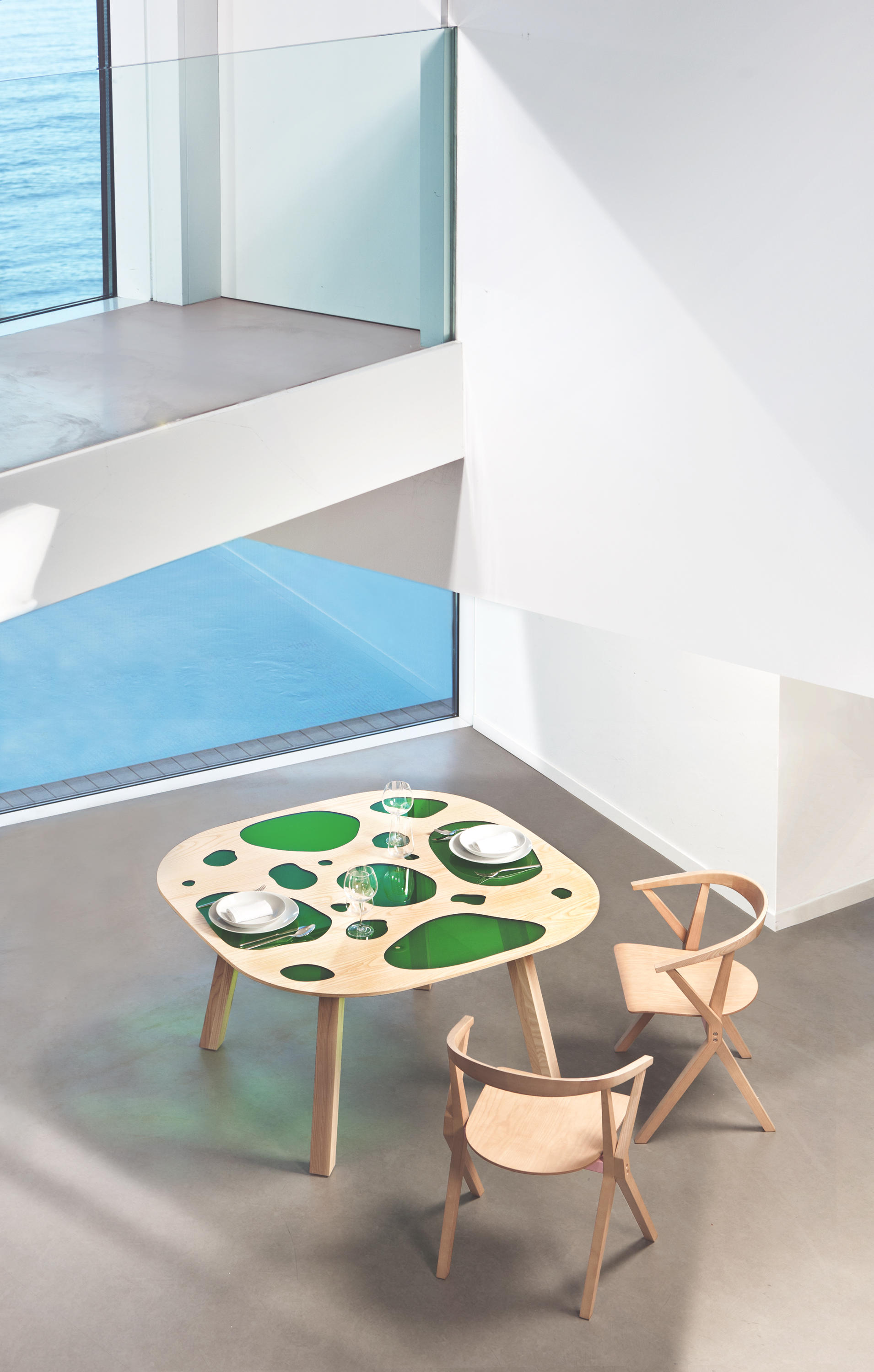 乐竞平台 - 桌几|餐桌|办公家具|设计师家具|Aquario Table 餐台