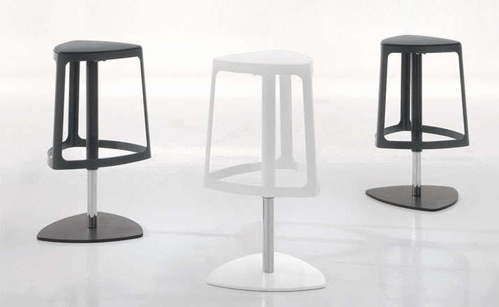 乐竞平台 - 坐具|吧椅/凳子|办公家具|设计师家具|Clip Stool
