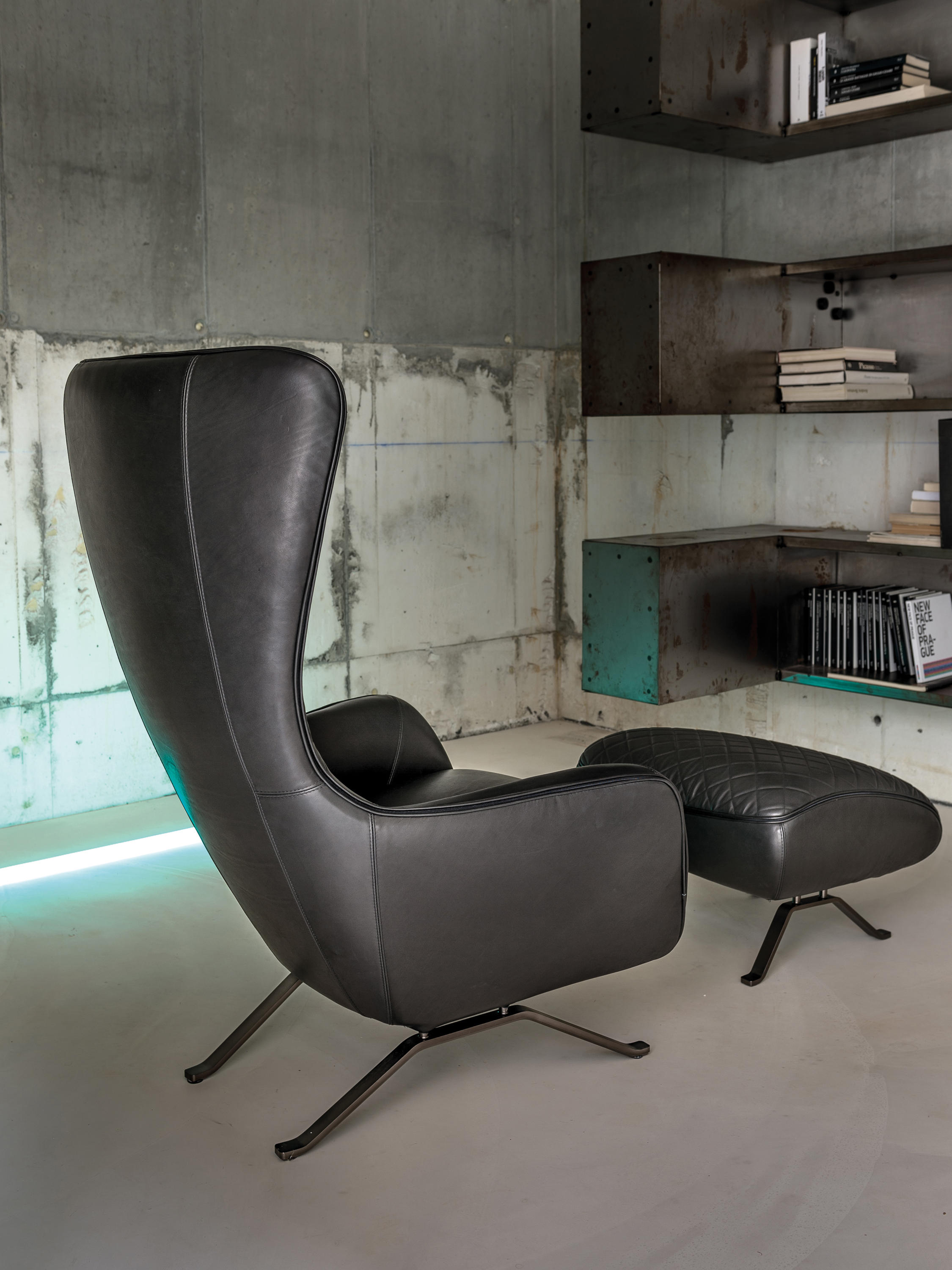 乐竞平台 - 坐具|休闲椅|办公家具|设计师家具|Sin Seaty