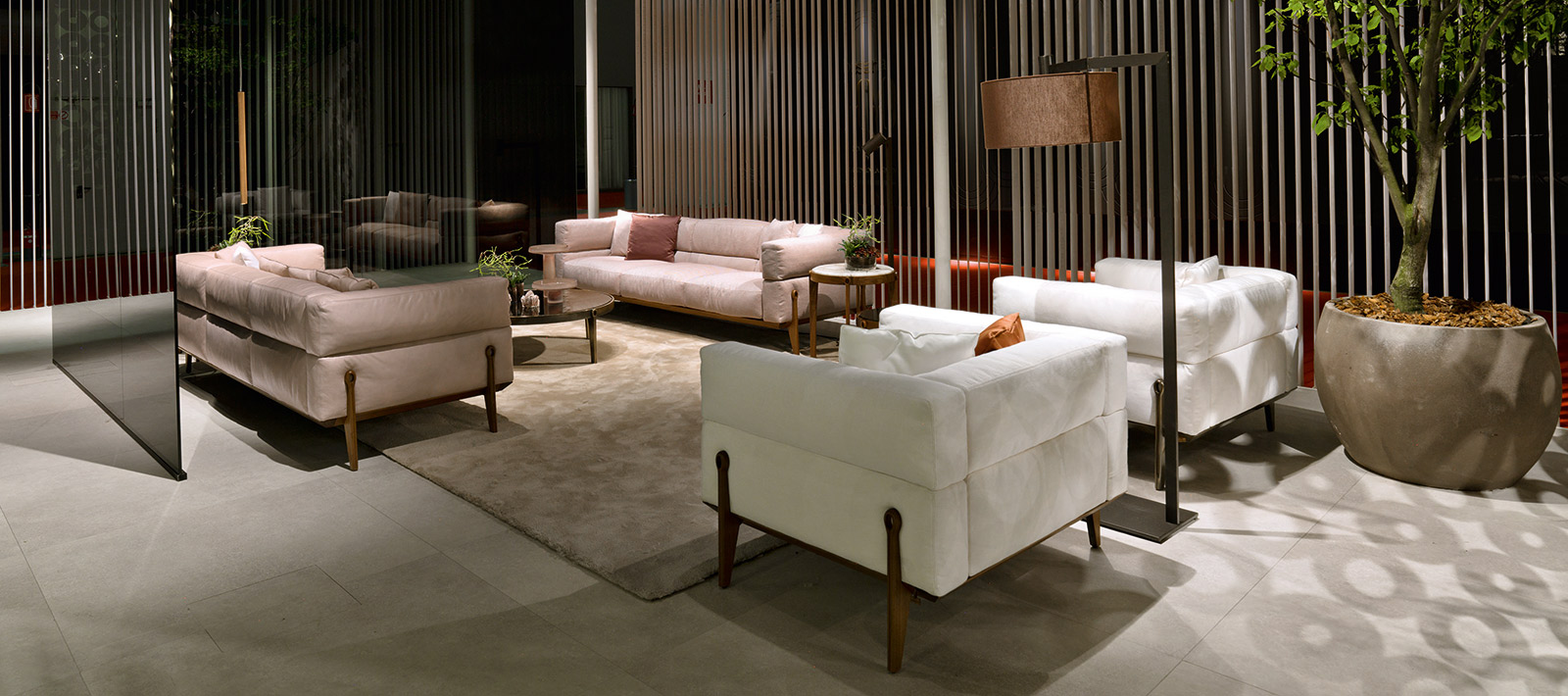 乐竞平台 - 坐具|沙发|办公家具|设计师家具|Ago sofa