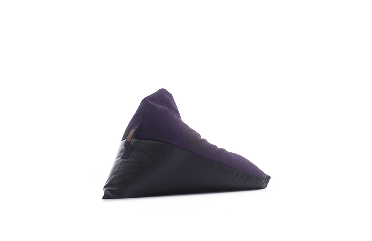 乐竞平台 - 坐具|沙发|办公家具|设计师家具|UK Lazy T懒人沙发